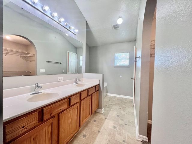 2950 ELBIB DRIVE, St Cloud, FL 34772