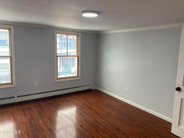 9 N College Street, Schenectady, NY 12305