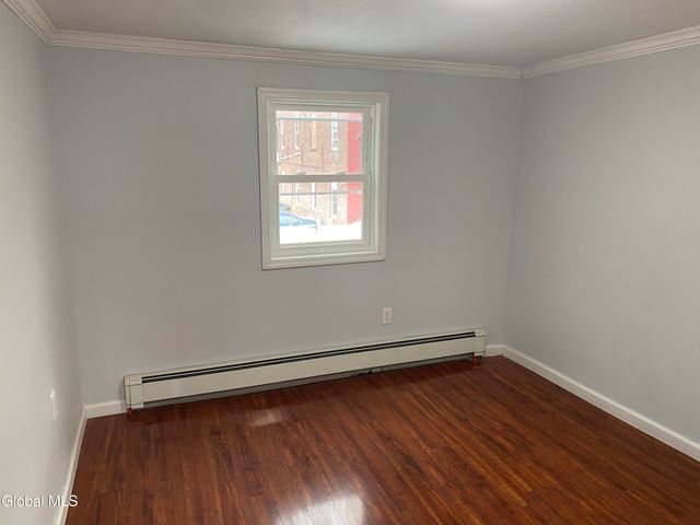 9 N College Street, Schenectady, NY 12305