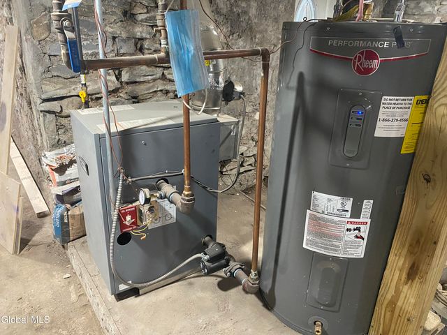 9 N College Street, Schenectady, NY 12305