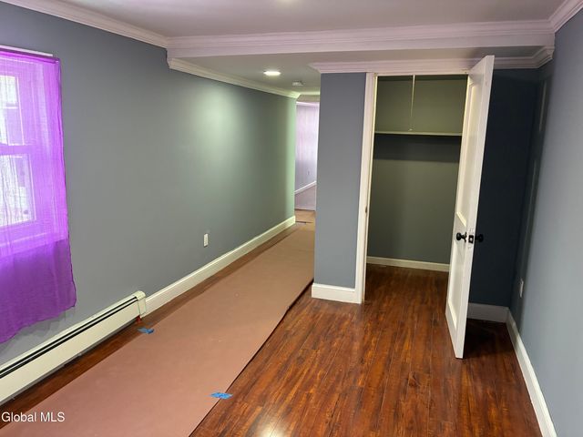 9 N College Street, Schenectady, NY 12305