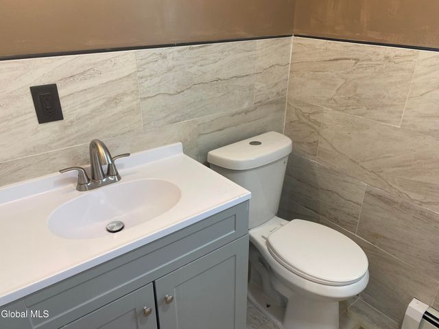 9 N College Street, Schenectady, NY 12305