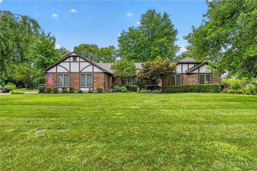 2844 Ramblingwood Lane, Washington Twp, OH 45458