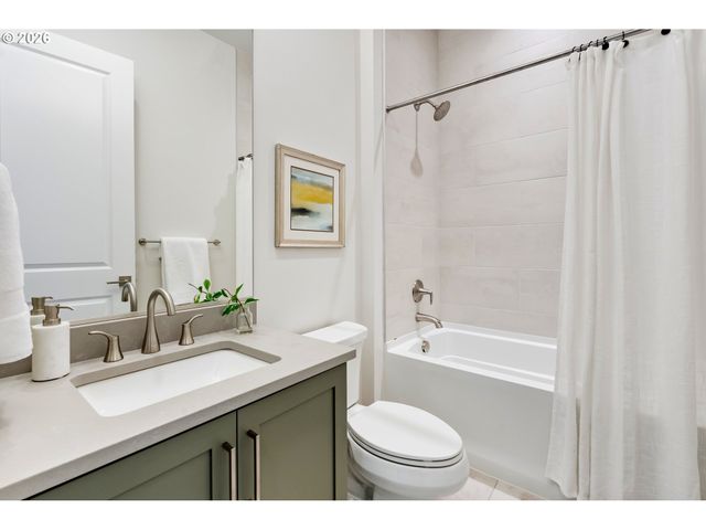 5199 N BENTON Dr, Camas, WA 98607