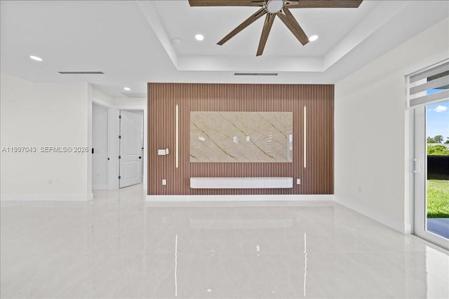 2914 23rd st sw, Lehigh Acres, FL 33976