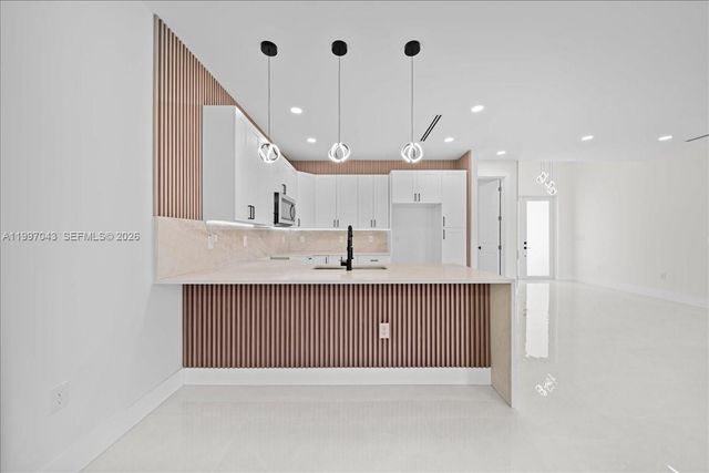 2914 23rd st sw, Lehigh Acres, FL 33976