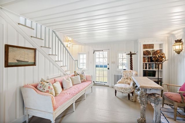 85 North Reservoir Road, West Tisbury, MA 02575