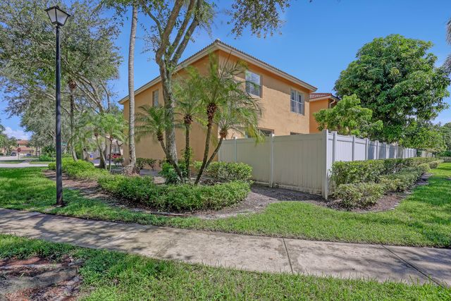 4493 Lake Tahoe Circle, West Palm Beach, FL 33409