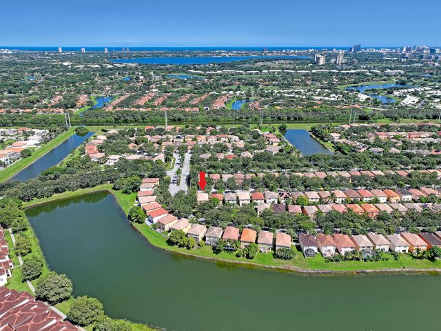 4493 Lake Tahoe Circle, West Palm Beach, FL 33409