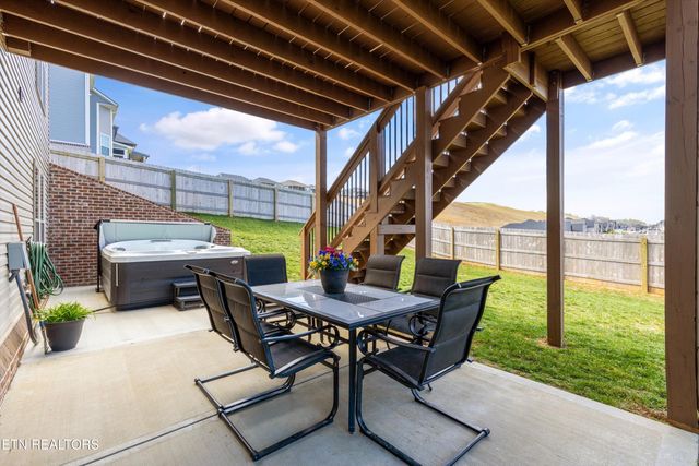 1669 Hickory Reserve Rd, Knoxville, TN 37932