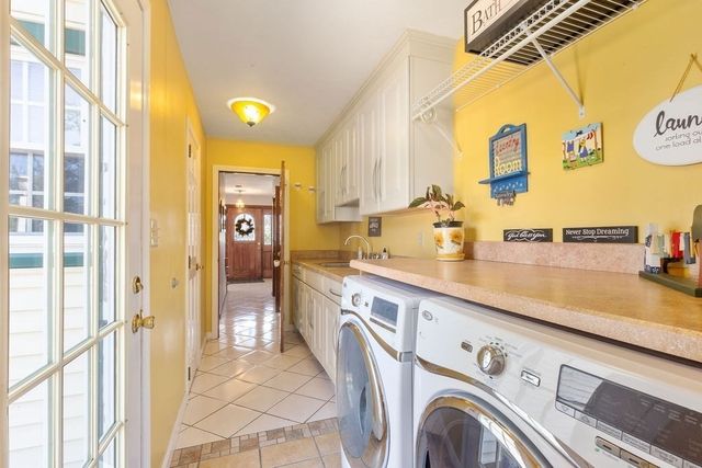 220 Hancock St, Abington, MA 02351