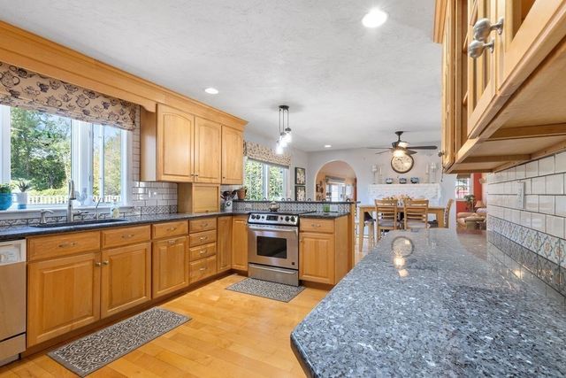 220 Hancock St, Abington, MA 02351