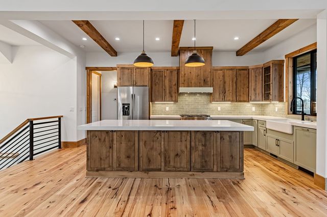 172 Grand Oaks Trail, Morganton, GA 30560