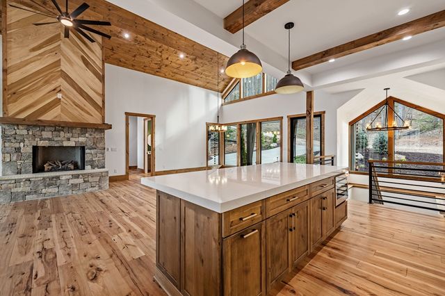 172 Grand Oaks Trail, Morganton, GA 30560