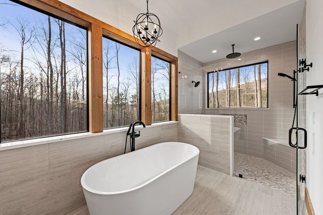 172 Grand Oaks Trail, Morganton, GA 30560