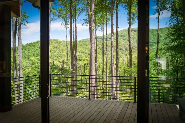 172 Grand Oaks Trail, Morganton, GA 30560