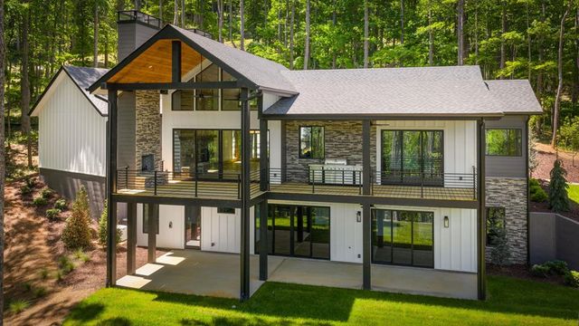 172 Grand Oaks Trail, Morganton, GA 30560