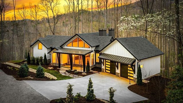172 Grand Oaks Trail, Morganton, GA 30560