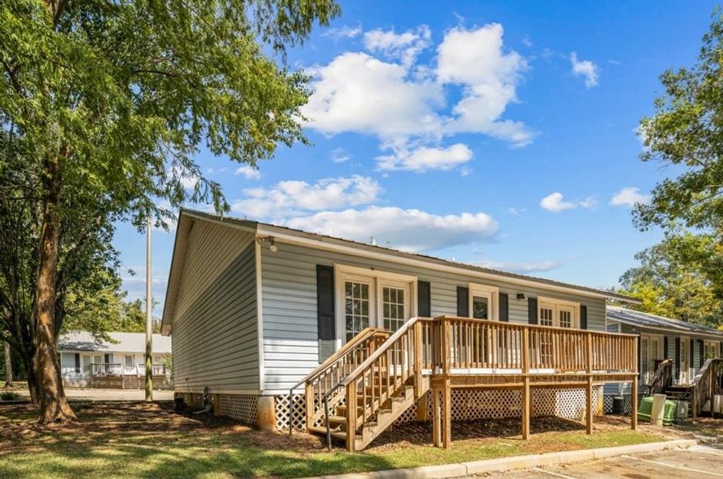 2218 Magnolia Cir Apt 302, Tallahassee, FL 32301