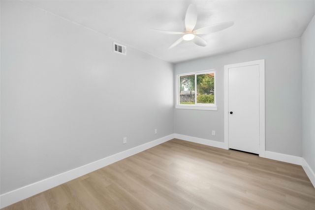 8034 Greenhollow, Dallas, TX 75240