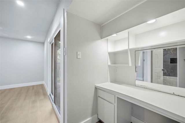 8034 Greenhollow, Dallas, TX 75240