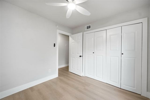 8034 Greenhollow, Dallas, TX 75240