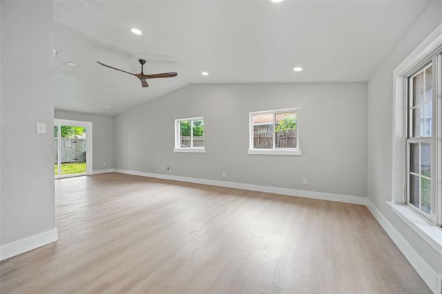 8034 Greenhollow, Dallas, TX 75240