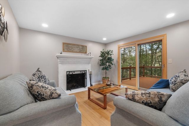 23 Birches Rd, Hubbardston, MA 01452