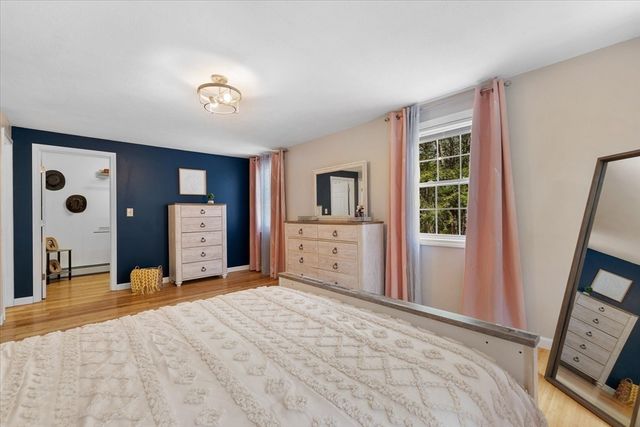 23 Birches Rd, Hubbardston, MA 01452