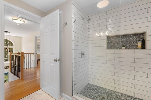 23 Birches Rd, Hubbardston, MA 01452