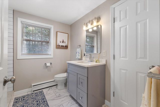 23 Birches Rd, Hubbardston, MA 01452