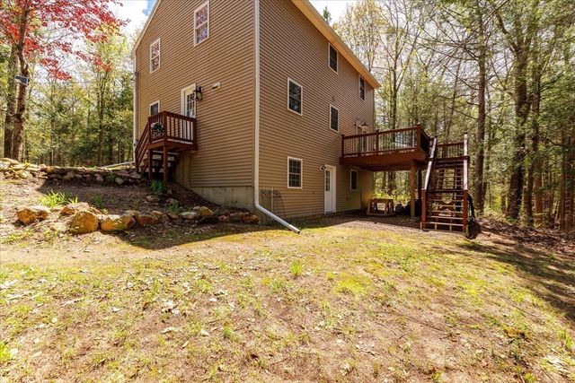 23 Birches Rd, Hubbardston, MA 01452