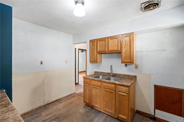 17 Community Drive, Riverside, OH 45404