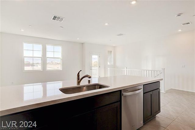 5613 Steampunk Street, Las Vegas, NV 89118