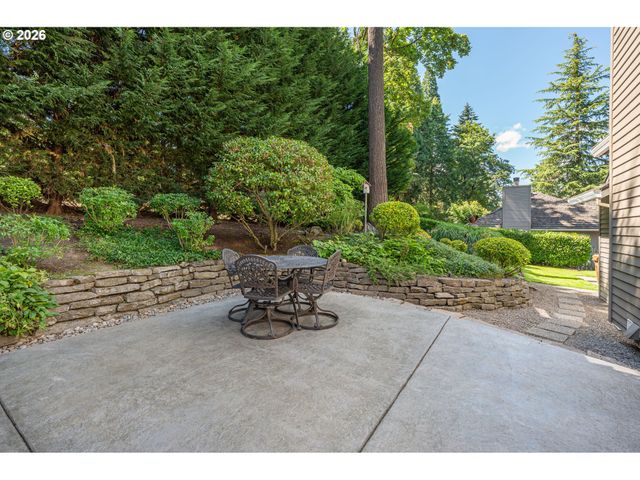 14221 DOLPH Ct, Lake Oswego, OR 97034