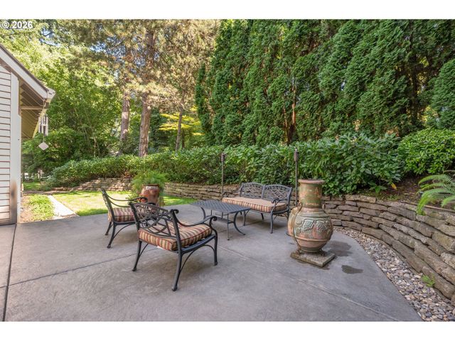 14221 DOLPH Ct, Lake Oswego, OR 97034