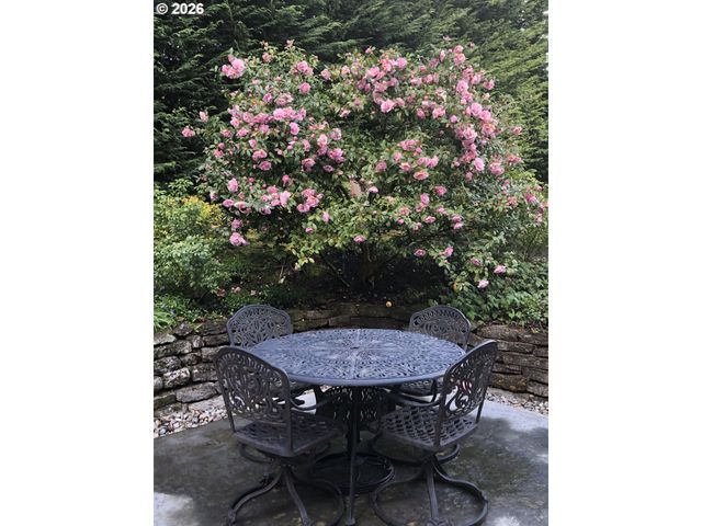 14221 DOLPH Ct, Lake Oswego, OR 97034