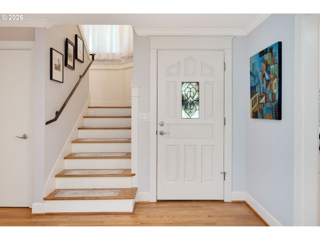 14221 DOLPH Ct, Lake Oswego, OR 97034