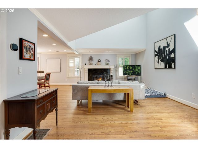 14221 DOLPH Ct, Lake Oswego, OR 97034