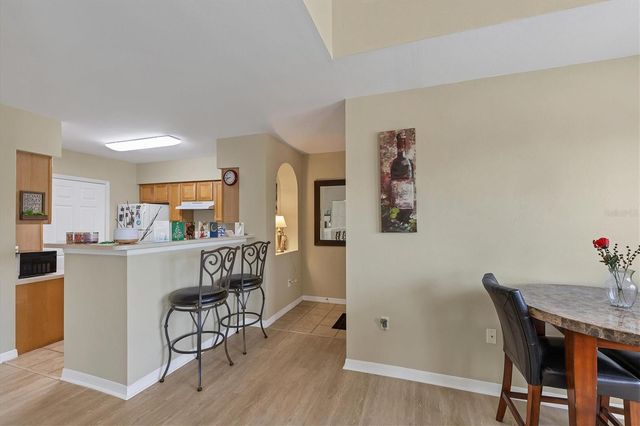 1015 VILLAGIO CIRCLE 202, Sarasota, FL 34237