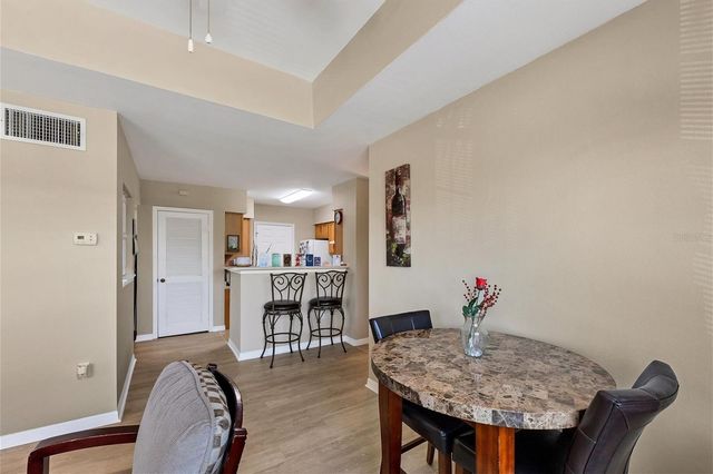 1015 VILLAGIO CIRCLE 202, Sarasota, FL 34237