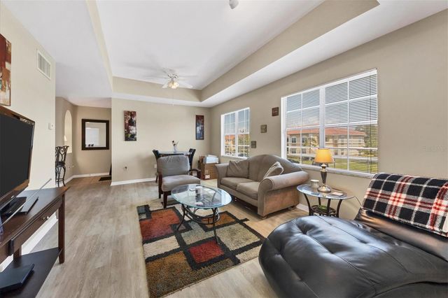 1015 VILLAGIO CIRCLE 202, Sarasota, FL 34237