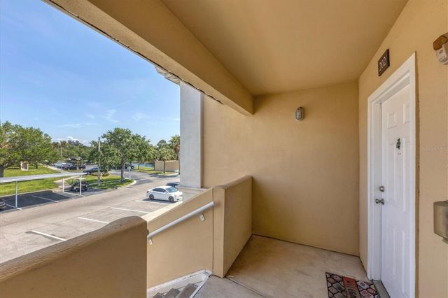 1015 VILLAGIO CIRCLE 202, Sarasota, FL 34237