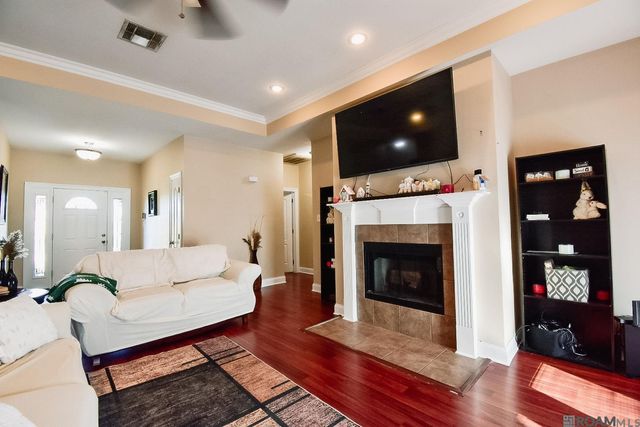 121 Therease Drive, Vacherie, LA 70090