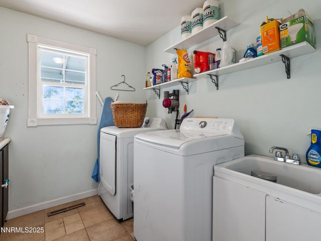 2655 Stewart Avenue, Minden, NV 89423