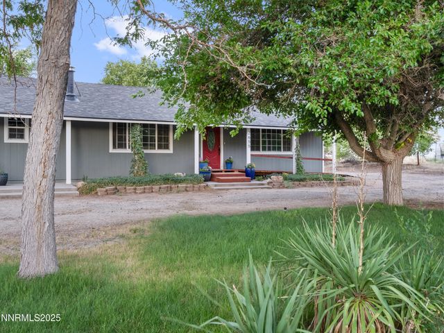 2655 Stewart Avenue, Minden, NV 89423