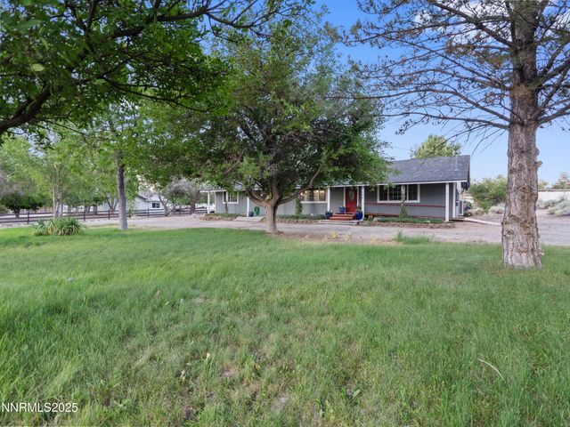 2655 Stewart Avenue, Minden, NV 89423