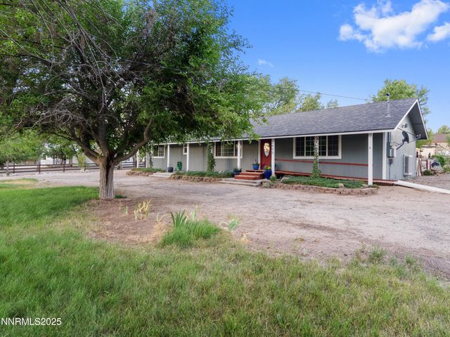 2655 Stewart Avenue, Minden, NV 89423