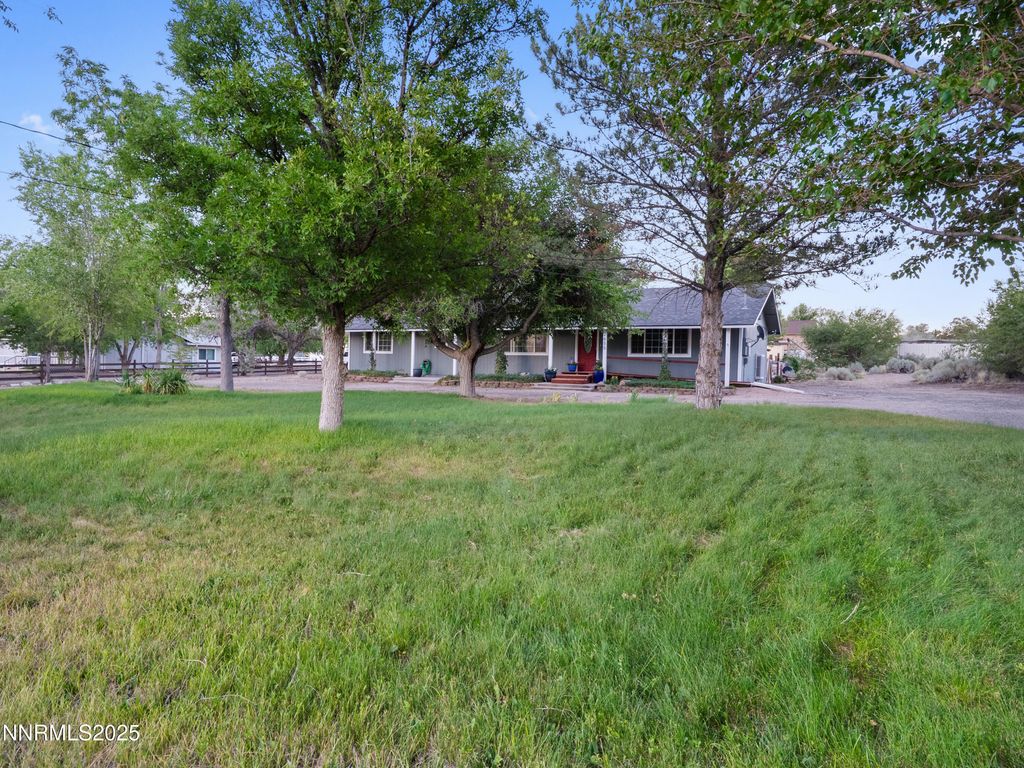 2655 Stewart Avenue, Minden, NV 89423