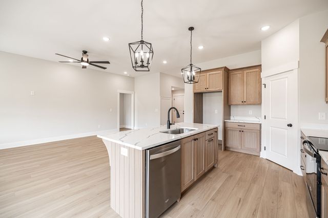 4180 Hereford Dr, Greenbrier, TN 37073